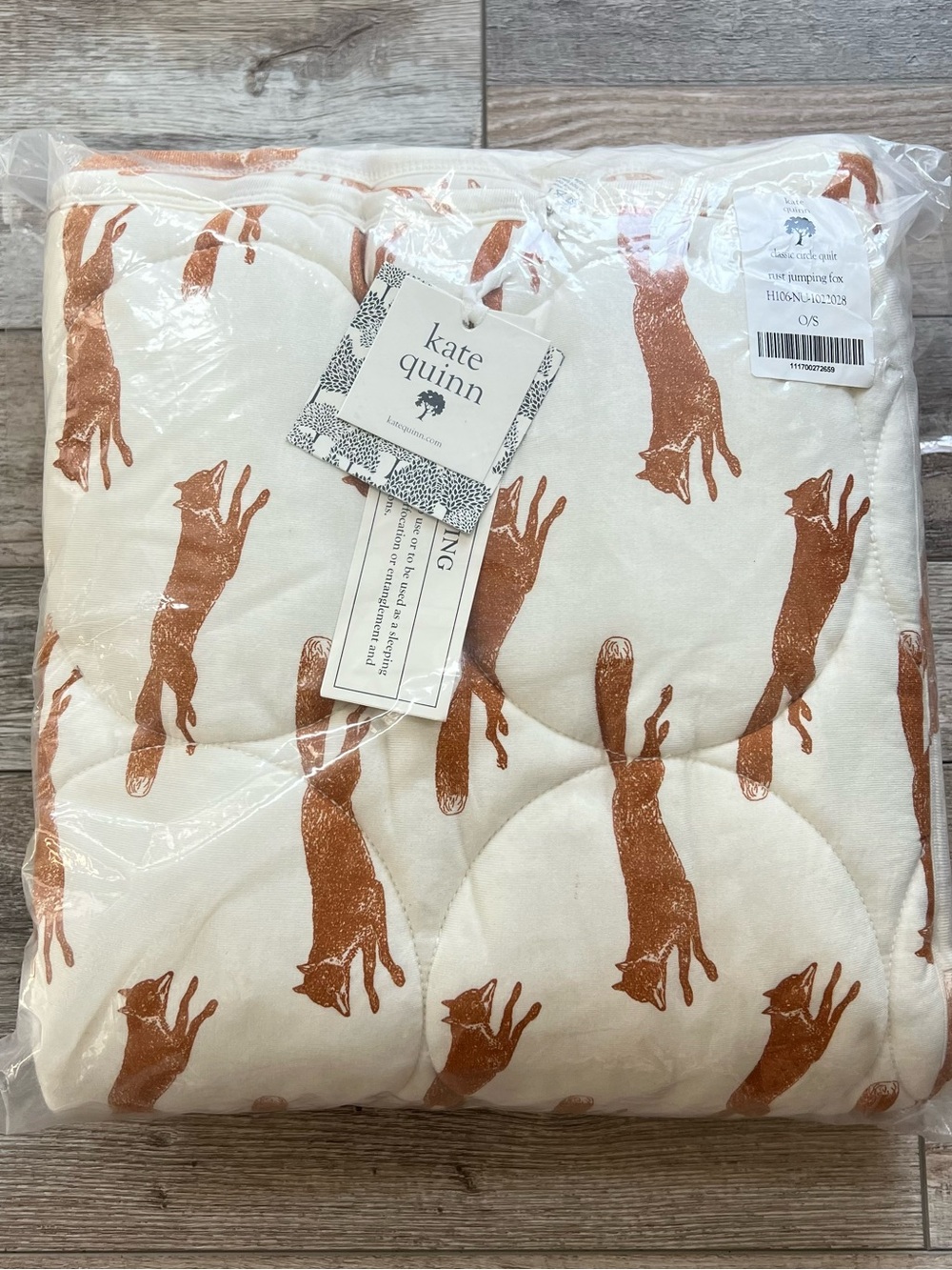 NWT Kate Quinn Lenzing Modal Circle Quilt in Rust Jumping Fox
